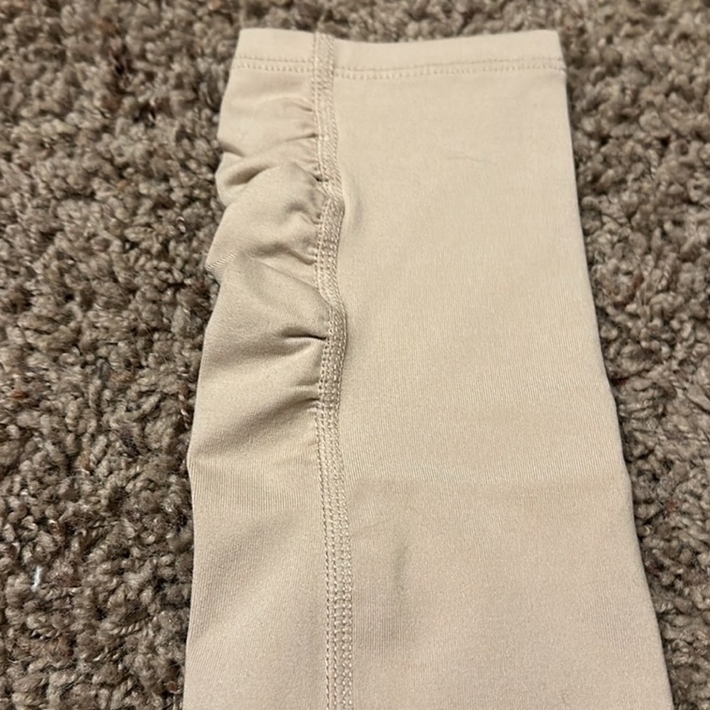 🔥NWT🔥 Out of your League FREE PEOPLE MOVEMENT LEGGINGS - Picture 7 of 9